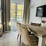 Maisonette-fewo Unter Reet, 50m Zum Meer, Strandidyll Zingst