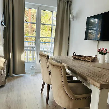Maisonette-fewo Unter Reet, 50m Zum Meer, Strandidyll Zingst