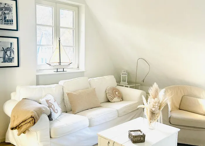 Maisonette-fewo Unter Reet, 50m Zum Meer, Strandidyll Zingst